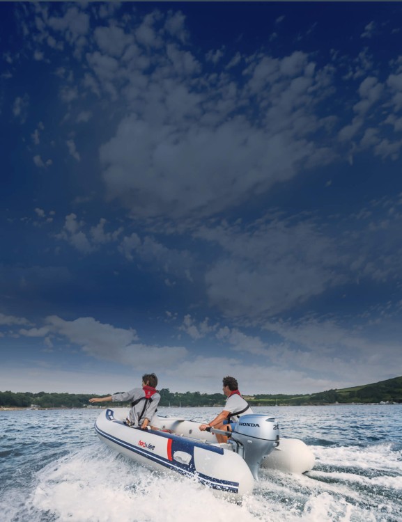 Long Tiller Handle and Up-Front Tiller Controls